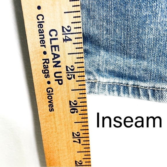 Torrid Cropped Jeans size 18R Medium Wash - Picture 5 of 11